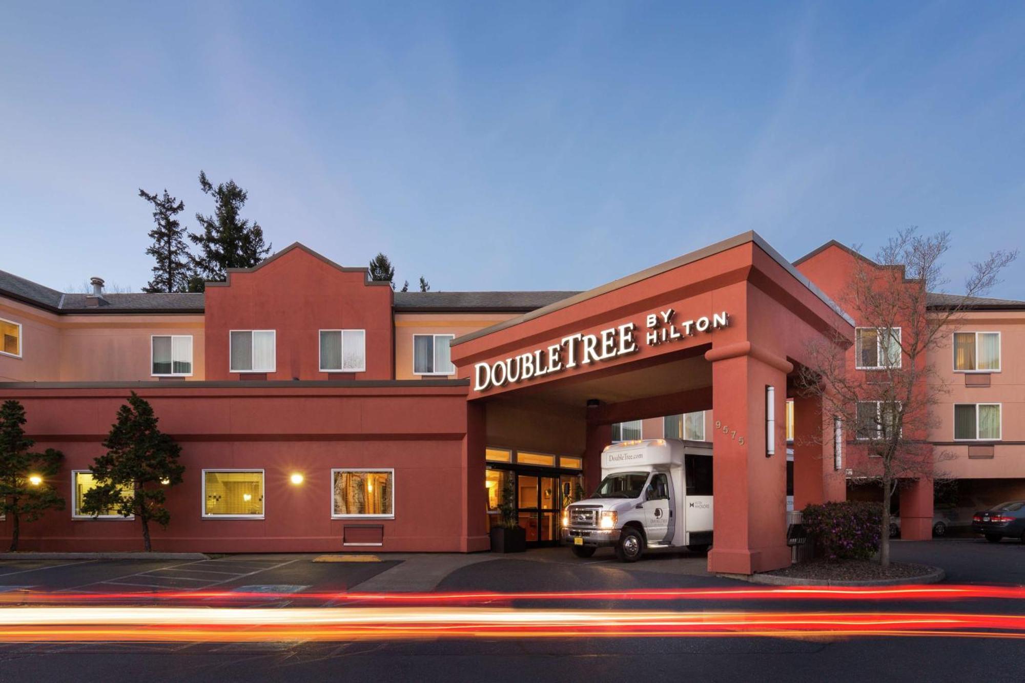 Doubletree By Hilton Portland Tigard Hotel Exterior foto